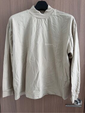 Essentials Men’s Long Sleeve Logo Shirt — Beige
